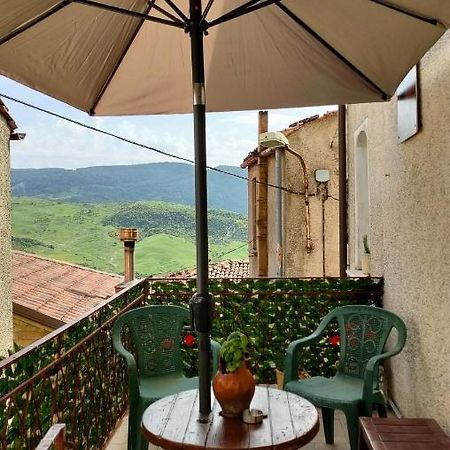 La Via Di Fuga Apartment Pietrapertosa Ngoại thất bức ảnh