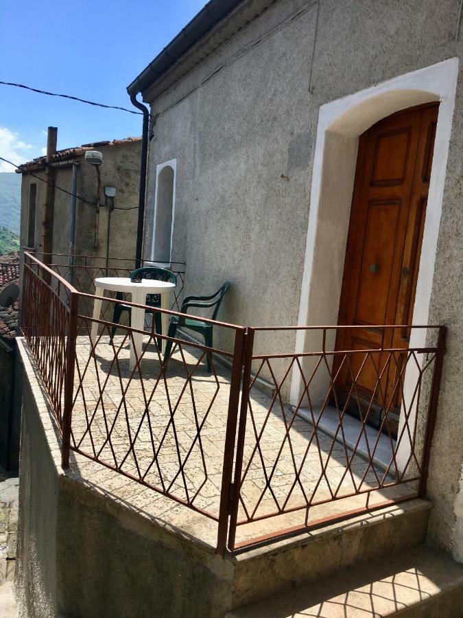 La Via Di Fuga Apartment Pietrapertosa Ngoại thất bức ảnh