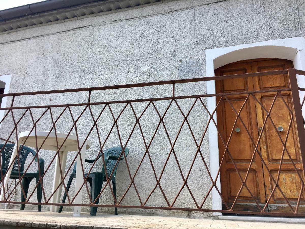 La Via Di Fuga Apartment Pietrapertosa Ngoại thất bức ảnh
